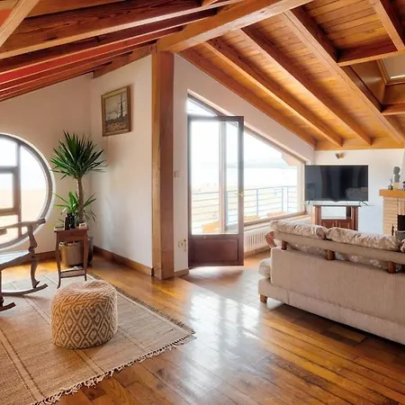 Holiday home El Rompeolas Casa A Pie De Playa *
