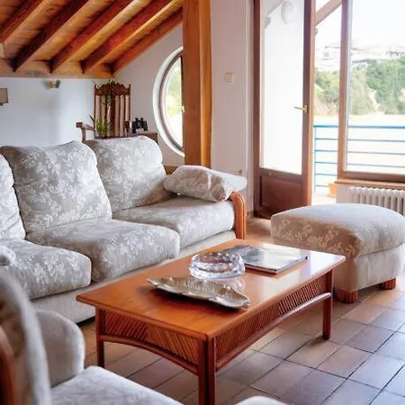 El Rompeolas Casa A Pie De Playa Holiday home Suances