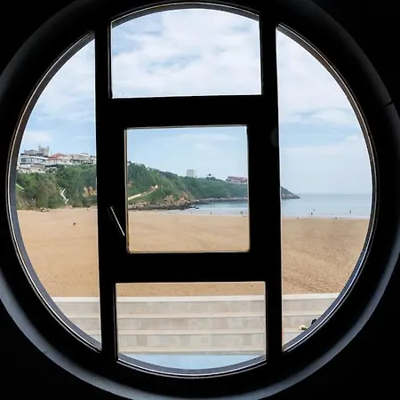 Vakantiehuis El Rompeolas Casa A Pie De Playa Suances